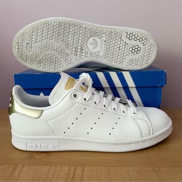 ADIDAS STAN SMITH Originals Women's Size 8 EE8836 GOLD SHOES AUTHENTIC Pre-owned - Picture 2 of 16